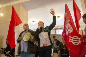 1372441228-workers-invade-london-university-hq-in-surprise-protest_2202933