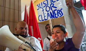 Cleaner from 3Cosas campaign